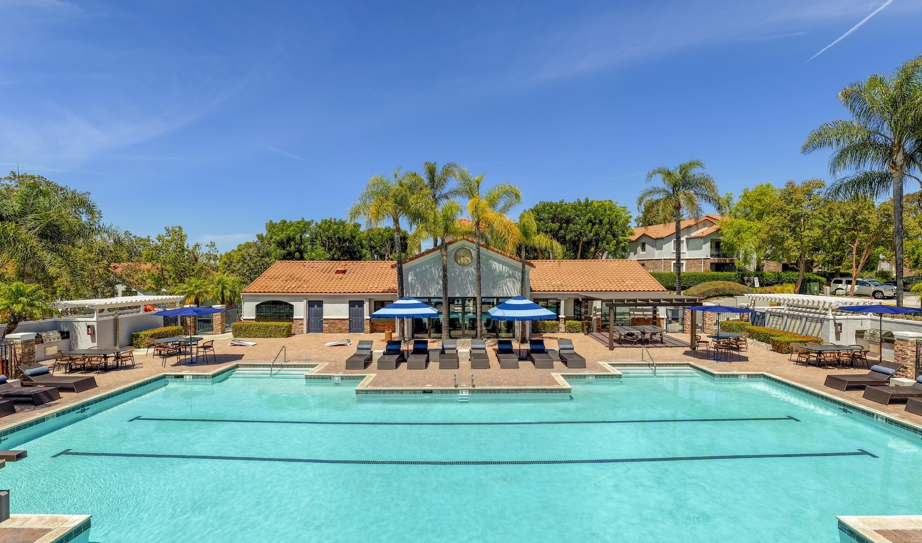 Spacious Pool